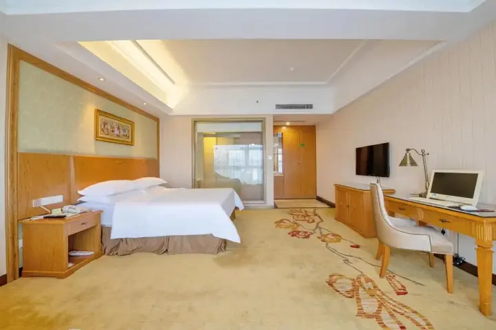 Шэньчжэнь: ViennaInternational Hotel Shenzhen Longgang Lilan