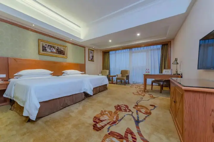 Шэньчжэнь: ViennaInternational Hotel Shenzhen Longgang Lilan