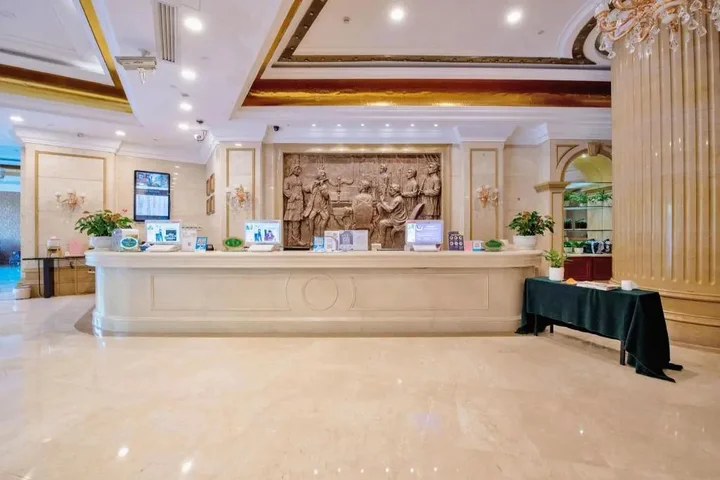 Шэньчжэнь: ViennaInternational Hotel Shenzhen Longgang Lilan