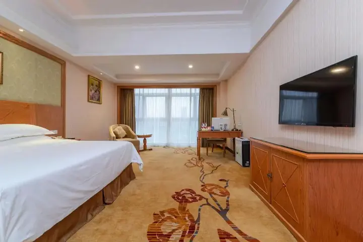 Шэньчжэнь: ViennaInternational Hotel Shenzhen Longgang Lilan