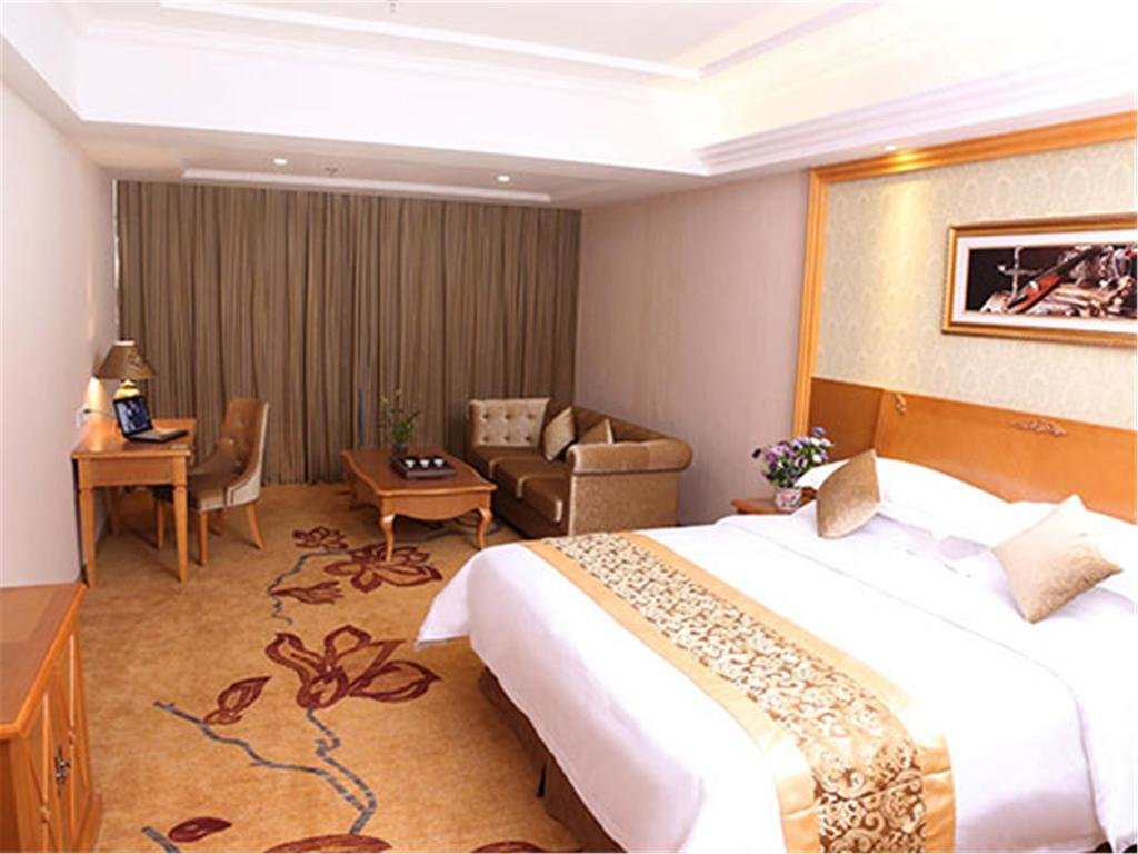 Шэньчжэнь: Vienna Hotel Shenzhen View Lake Park