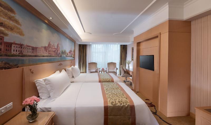 Шэньчжэнь: Viennahotel Shenzhen Longhua South Renmin Road