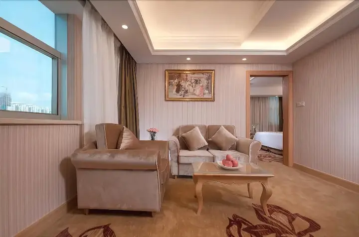 Шэньчжэнь: Viennahotel Shenzhen Longhua South Renmin Road