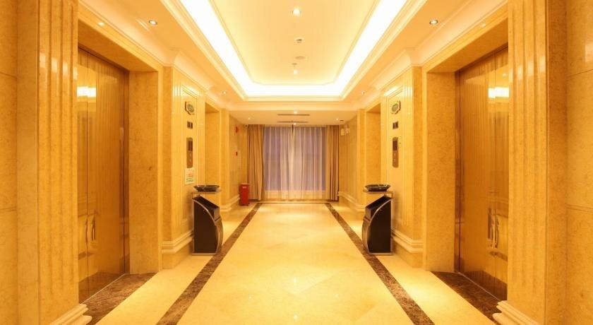 Цзеян: Vienna International Hotel