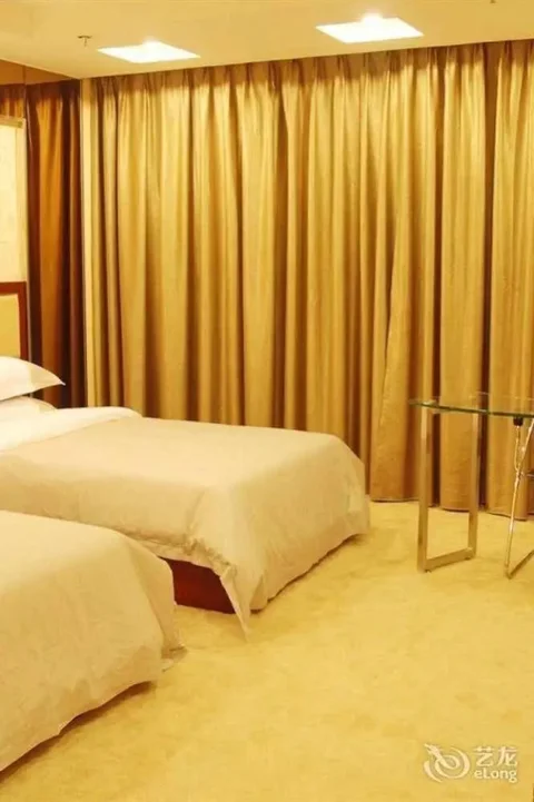 Цзиньюань: Vienna Hotel Qingyuan Lianjiang Road