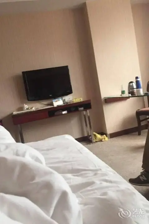 Цзиньюань: Vienna Hotel Qingyuan Lianjiang Road
