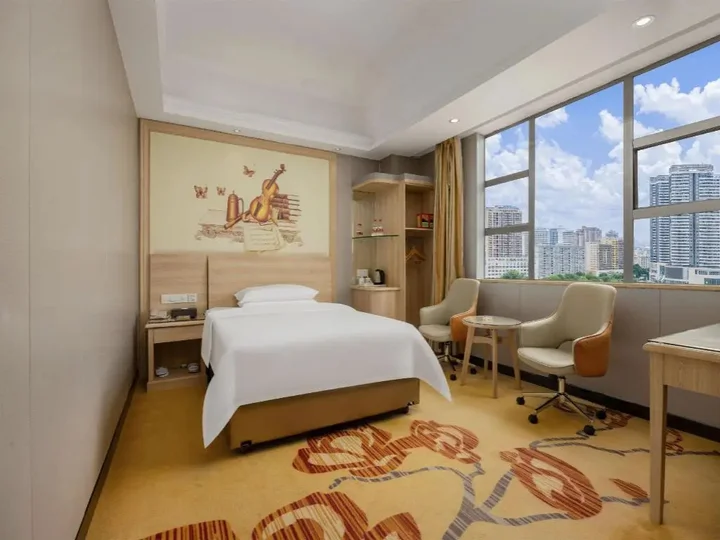 Хойчжоу: Vienna Hotel Huizhou Huiyang Danshui