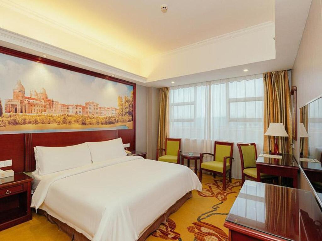Хойчжоу: Vienna Hotel Huizhou Huiyang Danshui
