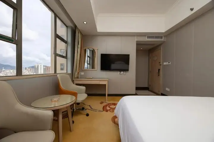 Хойчжоу: Vienna Hotel Huizhou Huiyang Danshui