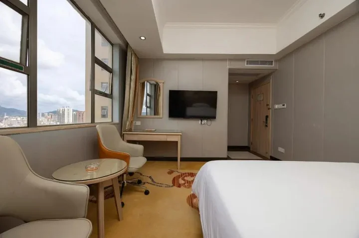 Хойчжоу: Vienna Hotel Huizhou Huiyang Danshui