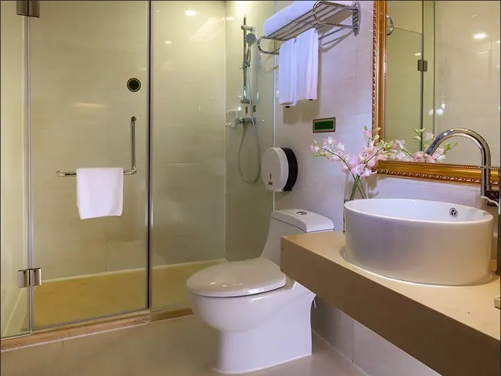 Шэньчжэнь: ViennaHotel Shenzhen Exibition Center