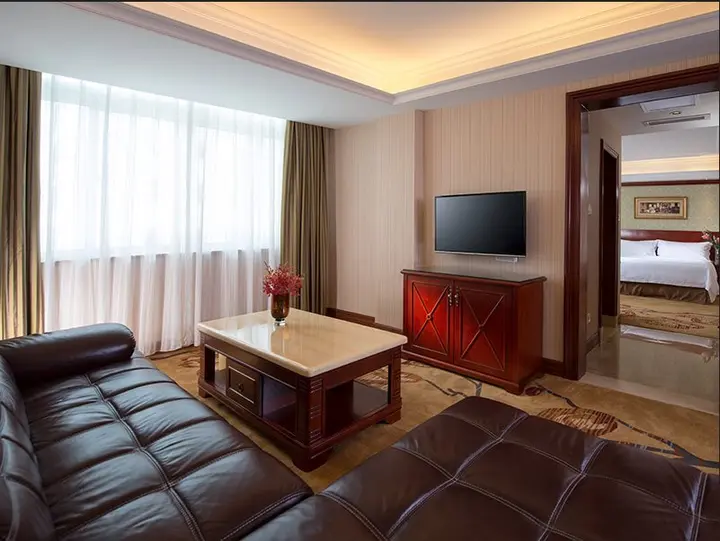Шэньчжэнь: ViennaHotel Shenzhen Exibition Center