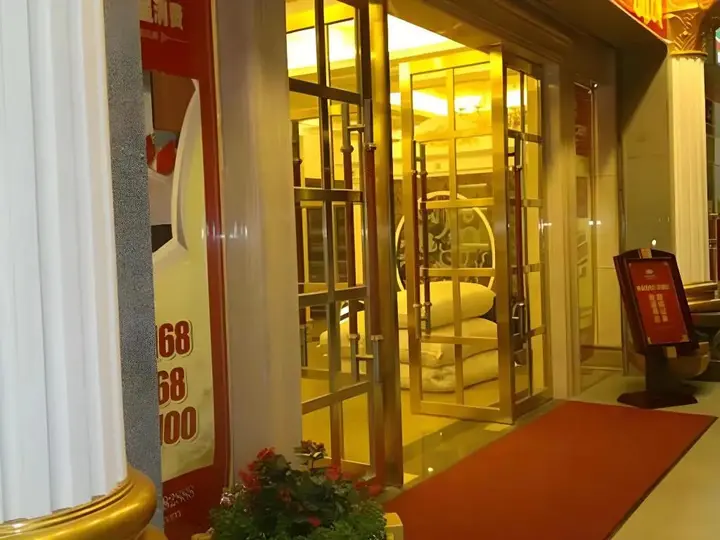 Шэньчжэнь: Vienna Hotel Shenzhen Yinhu
