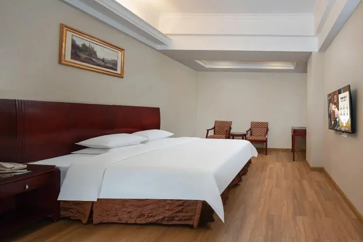 Шэньчжэнь: Vienna Hotel Shenzhen Yinhu