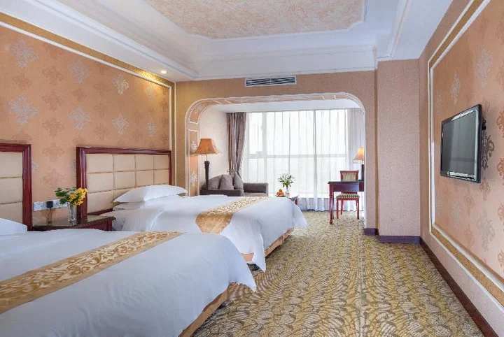 Шэньчжэнь: Vienna Hotel Shenzhen Exhibitian Center 2nd