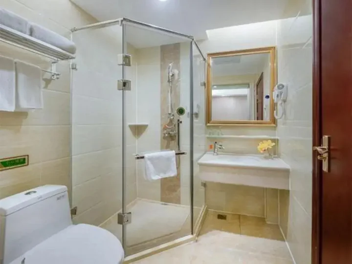 Шэньчжэнь: Vienna Hotel Shenzhen Exhibitian Center 2nd