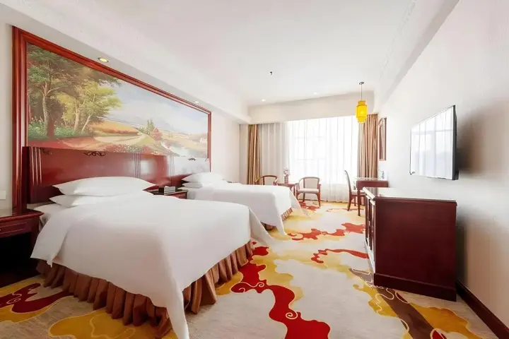 Шэньчжэнь: Vienna Hotel Shenzhen Longhua Qinghu Road Branch