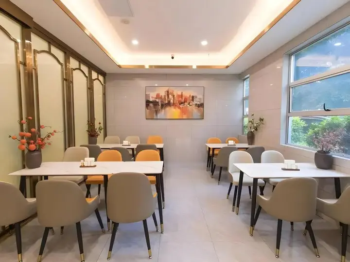 Шэньчжэнь: Vienna Hotel Shenzhen Bao'an Chuangye Road