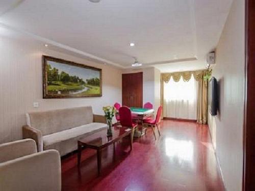 Шэньчжэнь: Vienna Hotel Guanlan Avenue - Shenzhen