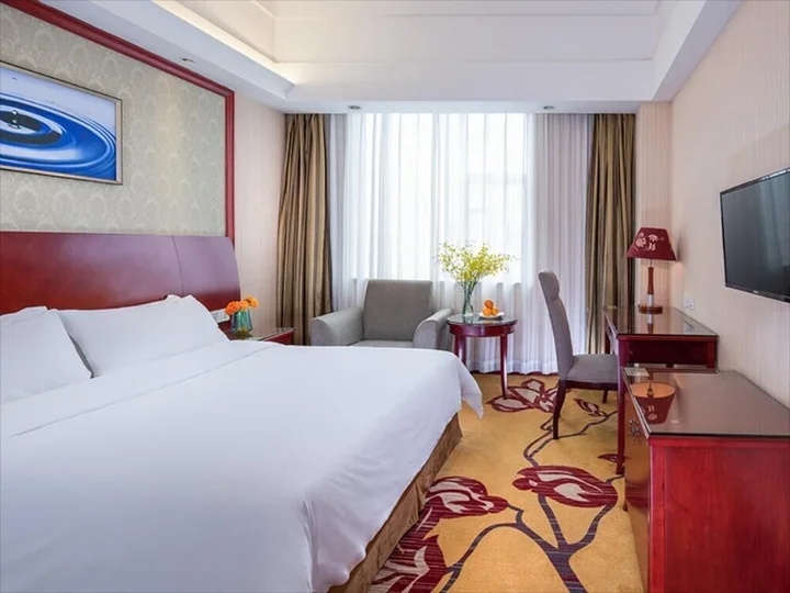 Шэньчжэнь: Vienna Hotel Shenzhen Bao'an Fanshen Metro Station