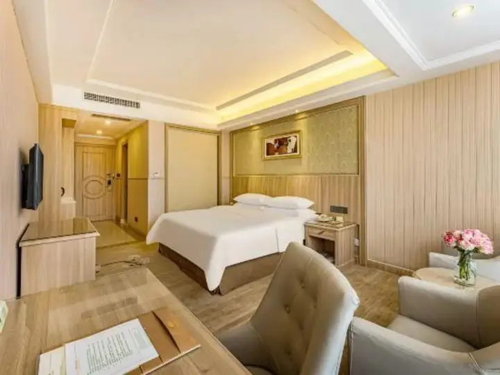 Фошань: Vienna Foshan Shunde Longjia Exhibition Center
