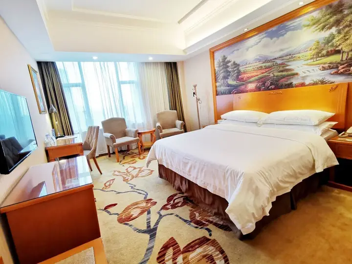 Vienna Hotel Foshan Xiqiao Mountain — фото 1