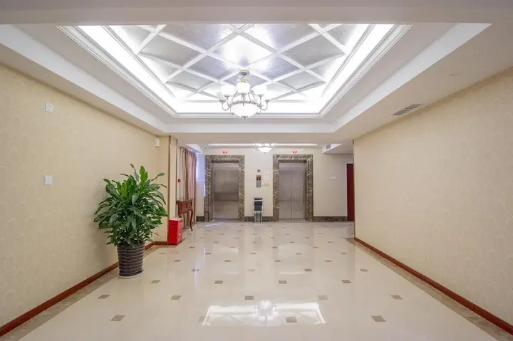 Наньнин: Vienna Hotel Guangxi Nanning Xianhu Branch
