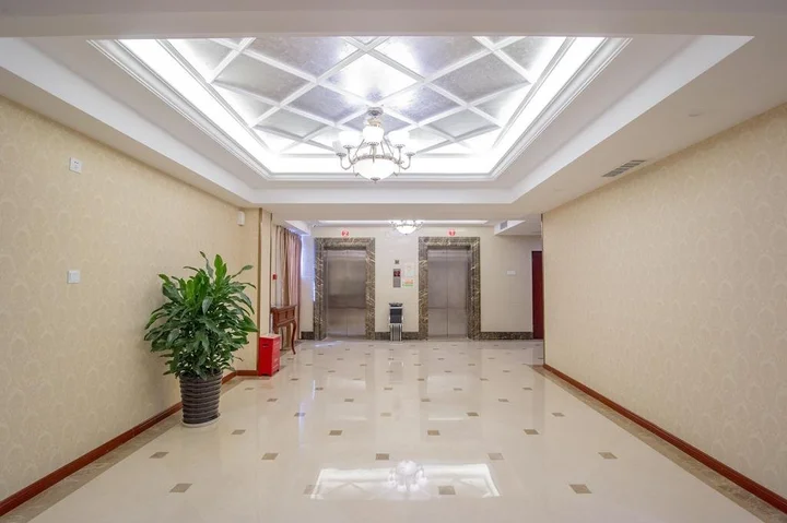 Наньнин: Vienna Hotel Guangxi Nanning Xianhu Branch