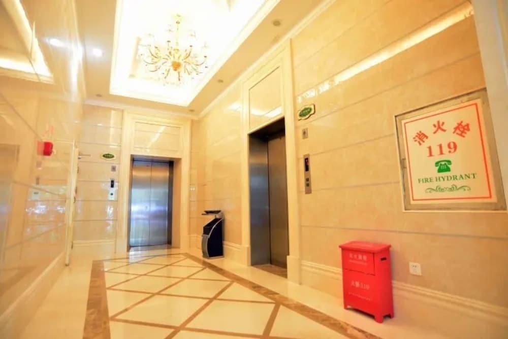 Наньнин: Vienna Hotel Guangxi Nanning Changhu Road Branch