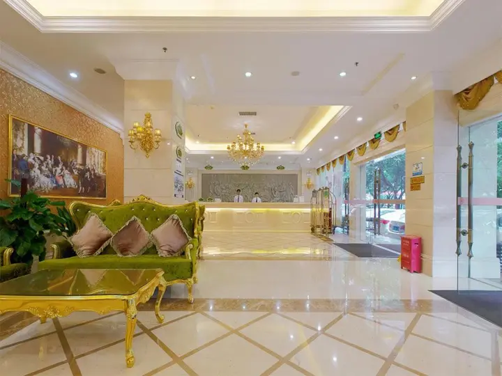 Наньнин: Vienna Hotel Guangxi Nanning Changhu Road Branch
