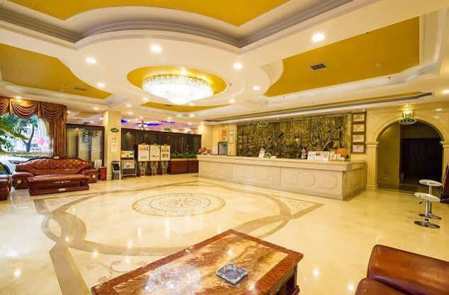 Гуйлинь: ViennaHotel Guilin Railway Staion