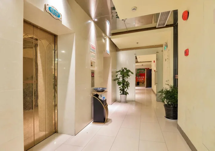 Шанхай: Vienna International Hotel Shanghai Jinqiao Branch