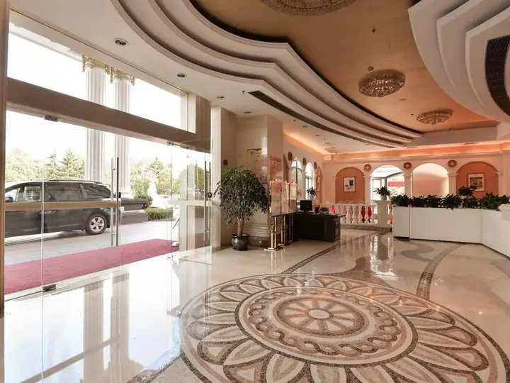 Шанхай: Vienna Hotel Shanghai Hongqiao Airport Center