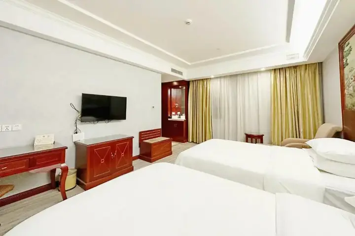 Шанхай: Vienna Hotel Shanghai Hongqiao Airport Center