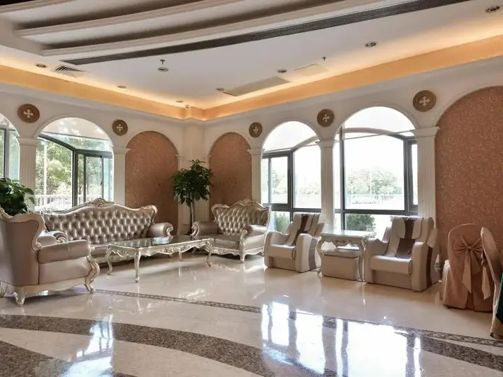 Шанхай: Vienna Hotel Shanghai Hongqiao Airport Center