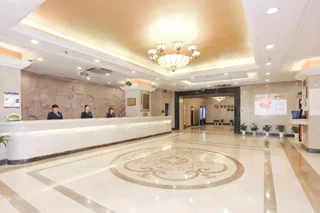Шанхай: Vienna Hotel Shanghai Hongqiao Airport Center