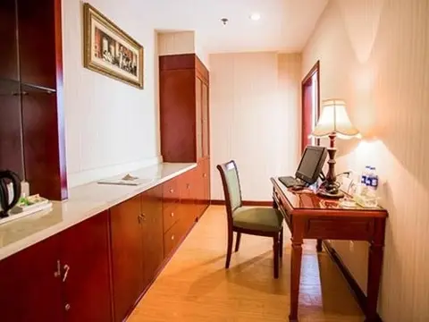 Шанхай: Vienna Hotel - Shanghai Nternational Cruise Terminal Branch
