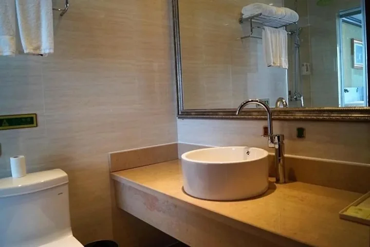 Шанхай: Vienna Hotel Shanghai Minhang Qibao Zhongyi Road