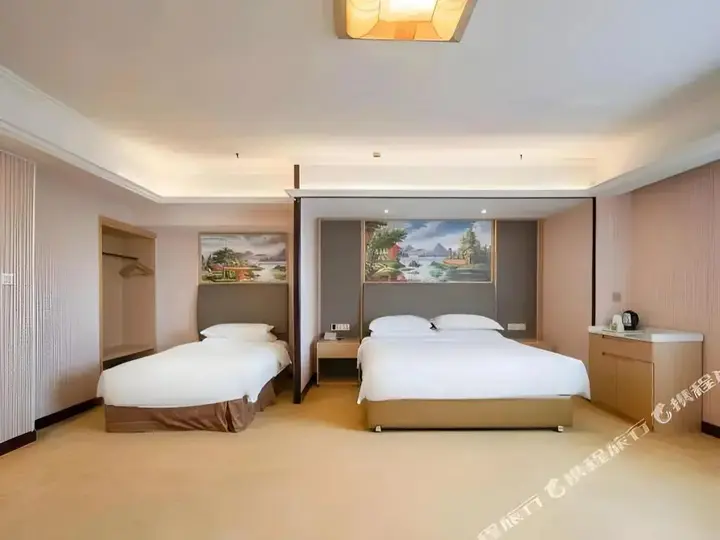 Шанхай: Vienna 3 Best Hotel Shanghai Expo Sanlin