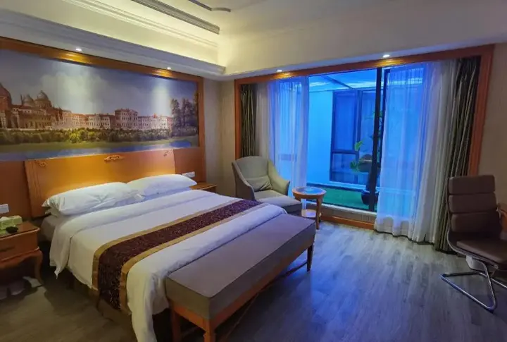 Шанхай: Vienna Hotel Shanghai Yangpu Wujiaochang