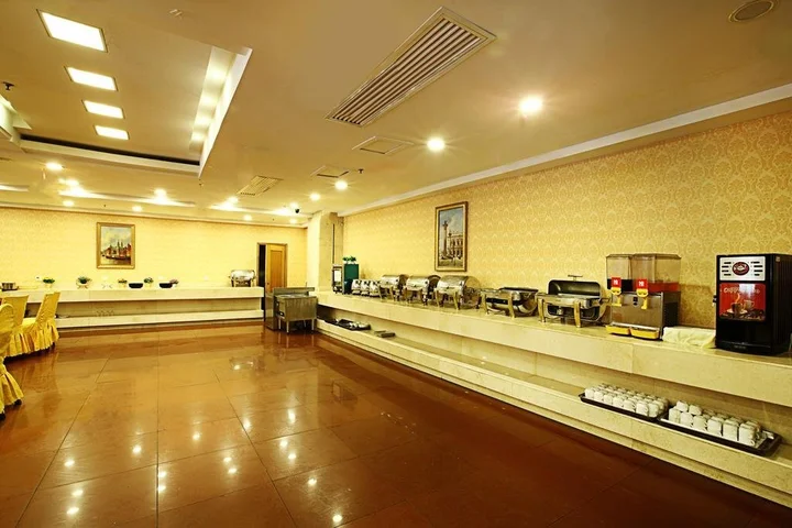 Чанша: Vienna International Hotel Changsha Gaoqiao Branch