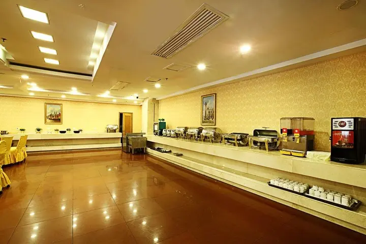 Чанша: Vienna International Hotel Changsha Gaoqiao Branch