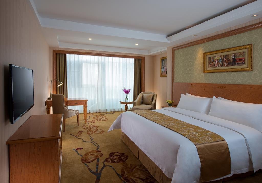 Чанша: Vienna International Hotel Changsha Gaoqiao Branch