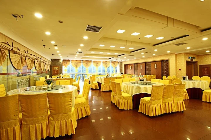 Чанша: Vienna International Hotel Changsha Gaoqiao Branch