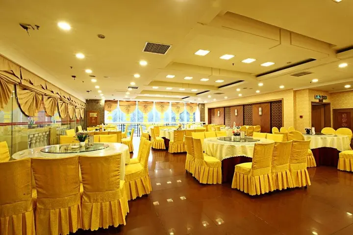 Чанша: Vienna International Hotel Changsha Gaoqiao Branch