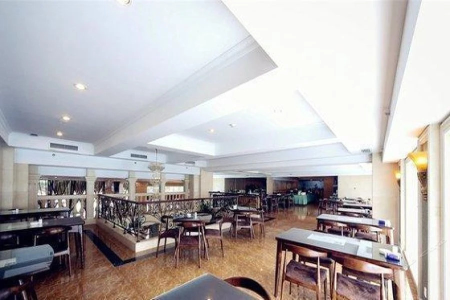 Шанхай: Vienna Hotel