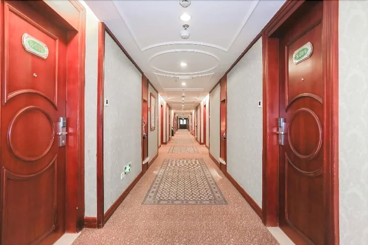 Шанхай: Vienna International Shanghai Pudong Xiupu Road