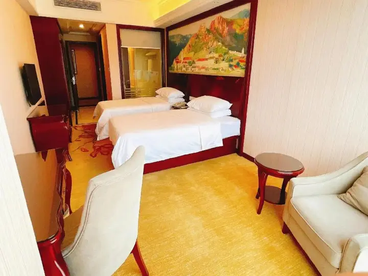 Шанхай: Vienna Hotel Shanghai Pudong Theme Park Wanda Branch