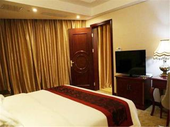 Шанхай: Vienna International Hongqiao Airport Wanda