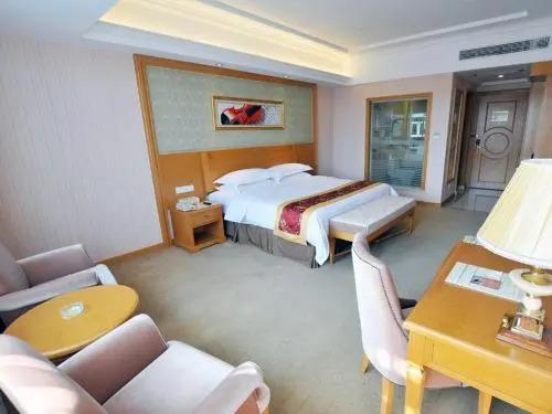 Наньтун: Vienna Hotel Jiangsu Qidong Park South Road branch